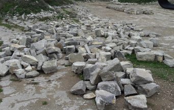 ARMOUR STONE DUMP TRAILER