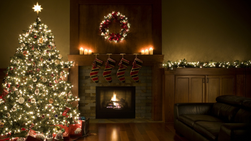 Decorating mantels can be a fun way to change décor throughout the seasons