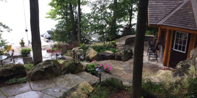 A flagstone walkway is extremely durable